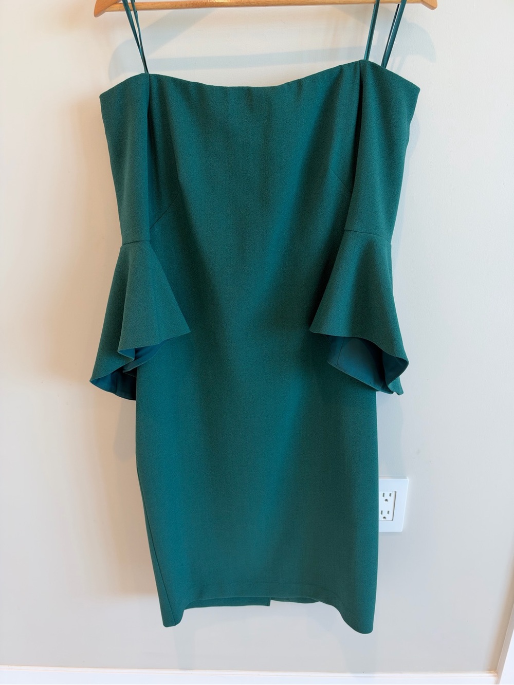 Chelsea28 Dress in Green Size 10 Like New